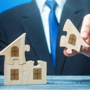 Woning delen: oplossing voor woningnood, armoede en eenzaamheid